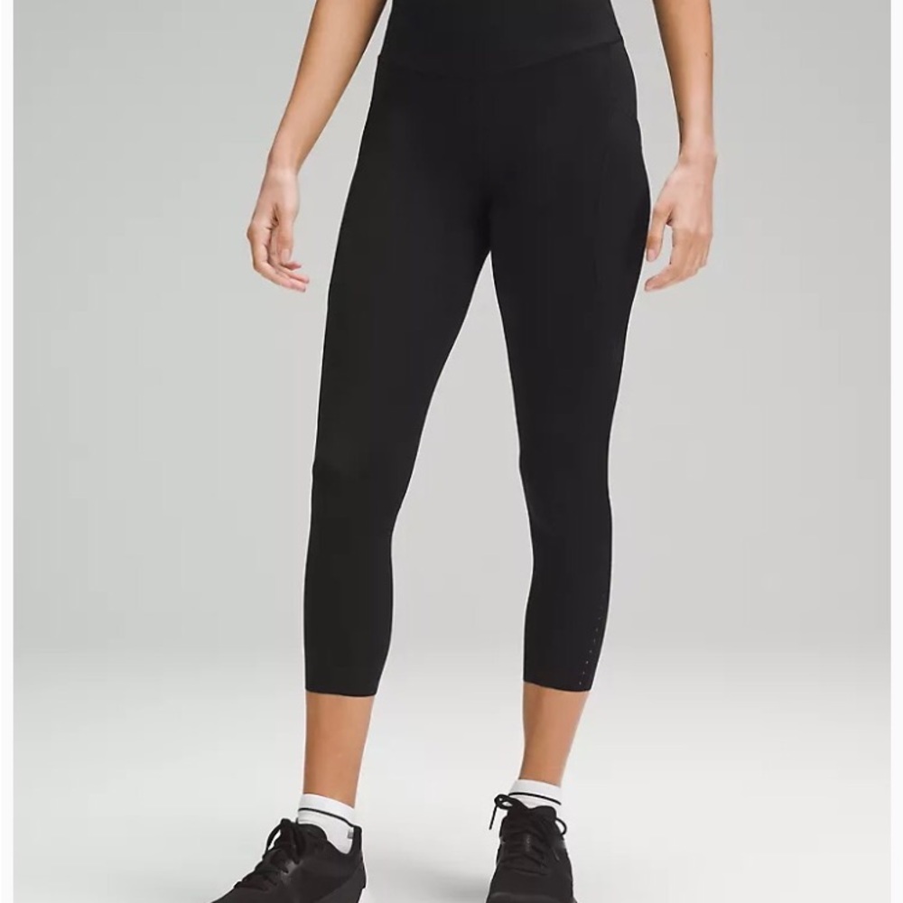 Lululemon cropped women leggings black sz 6